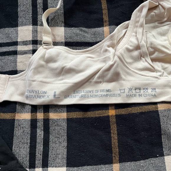 Variety Set - Pumping/Nursing Bras Size - Picture 7 of 16